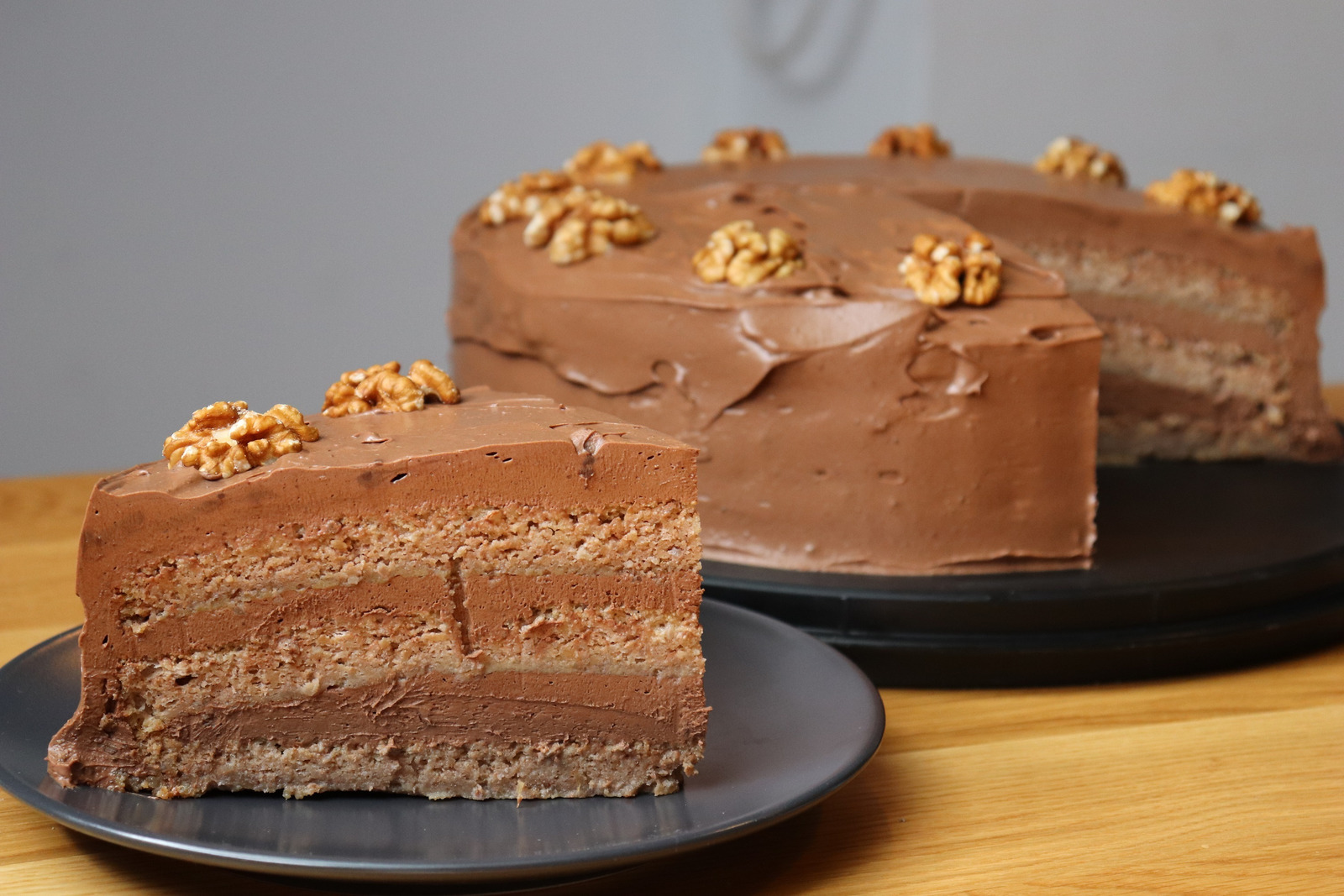 Božanstvena čokoladna torta s orasima