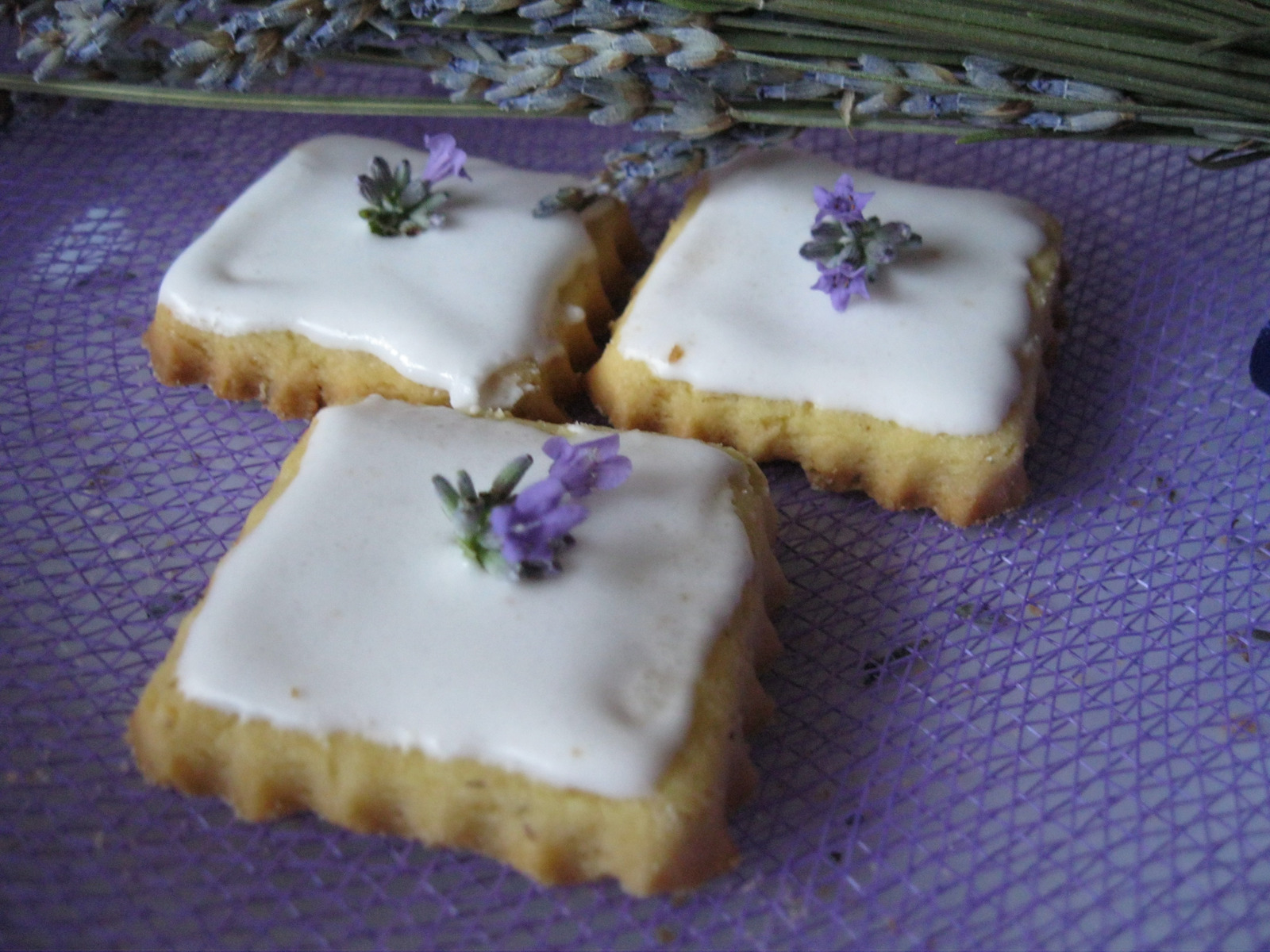 Keksi s lavandom-primjena šećera aromatiziranog lavandom