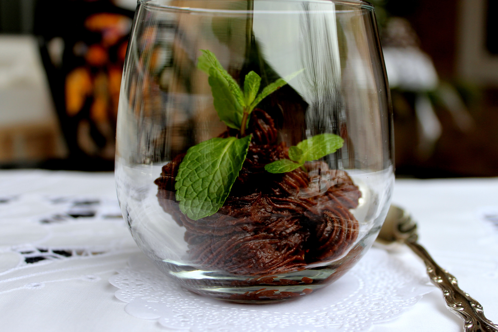Mousse/ puding od rogača i avokada