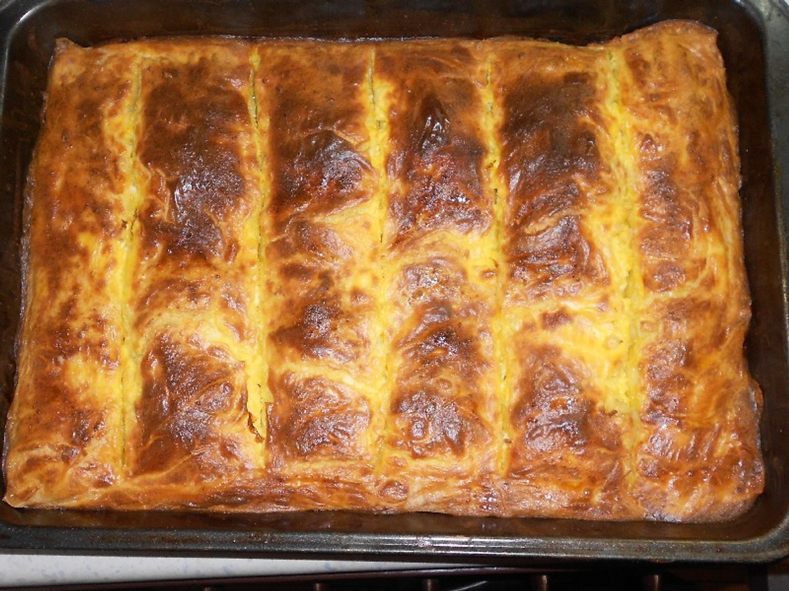 Pita sa sirom od gotovih kora!