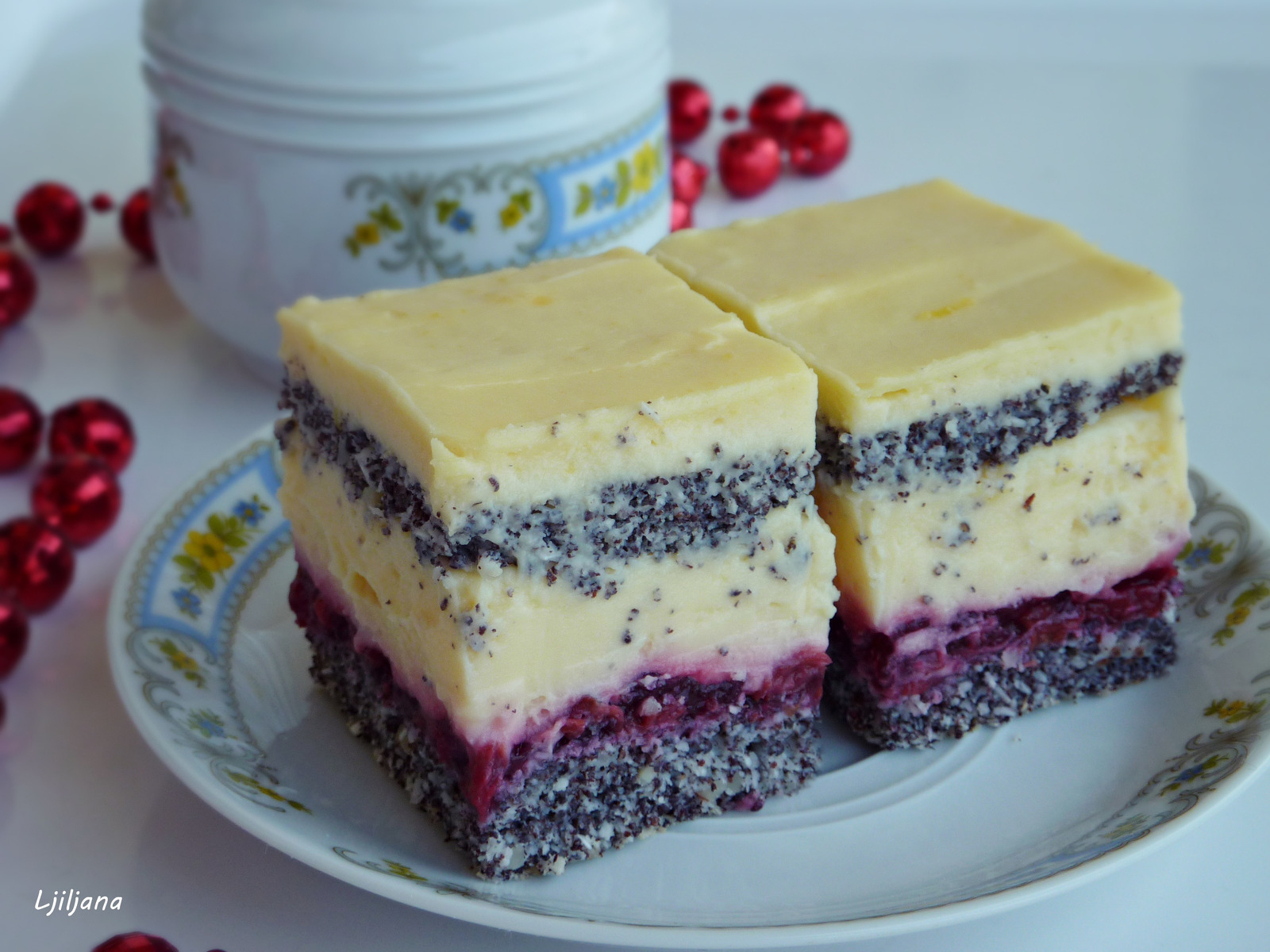 Mak kocke s višnjama