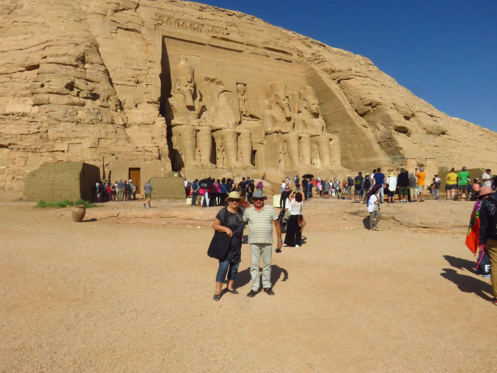 Nas dvoje ispred hrama Abu Simbel, Egipat