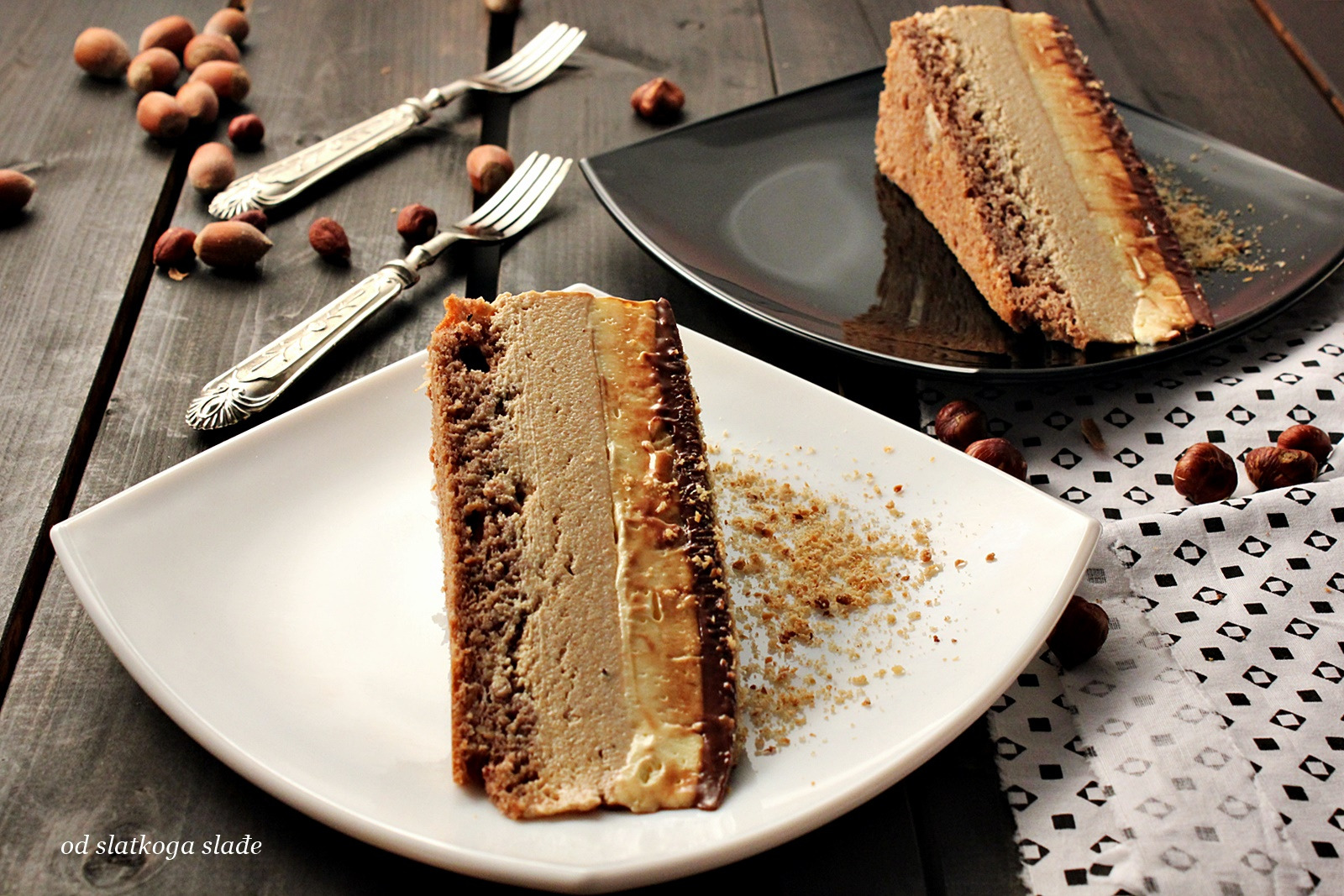 Torta s lješnjak karamelama