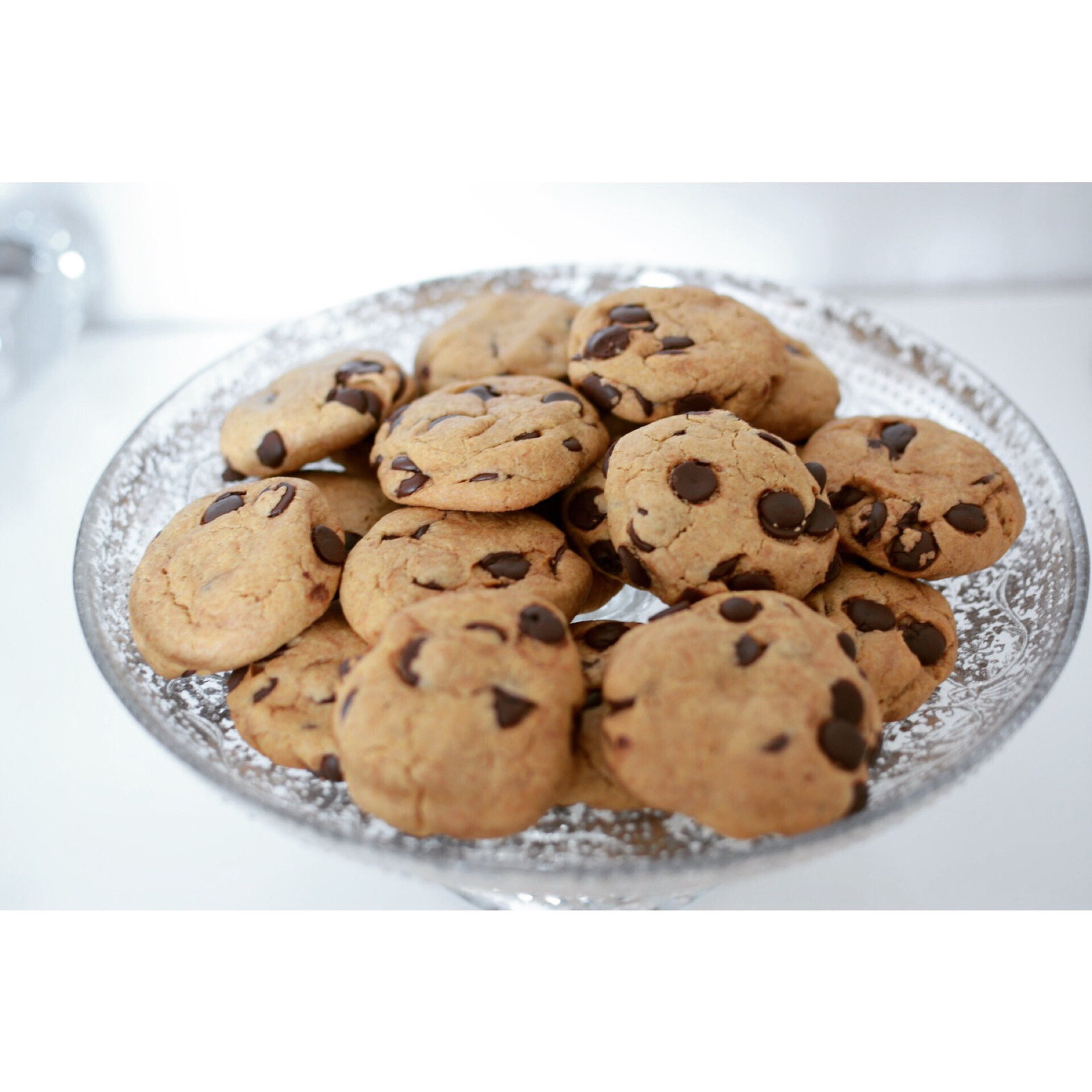 Chocolate chip cookies (keksici s komadicima cokolade)