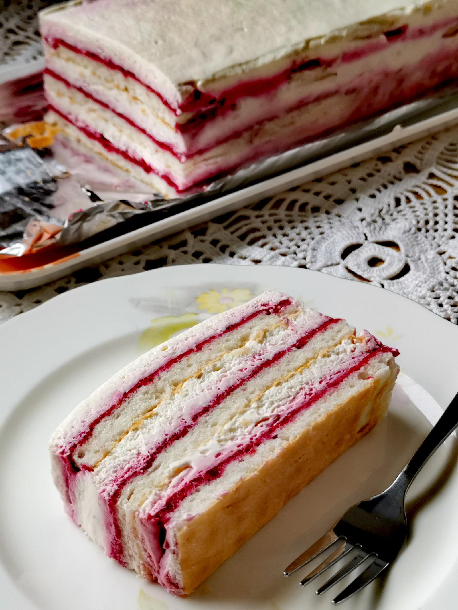 Beze - malina kolač / torta