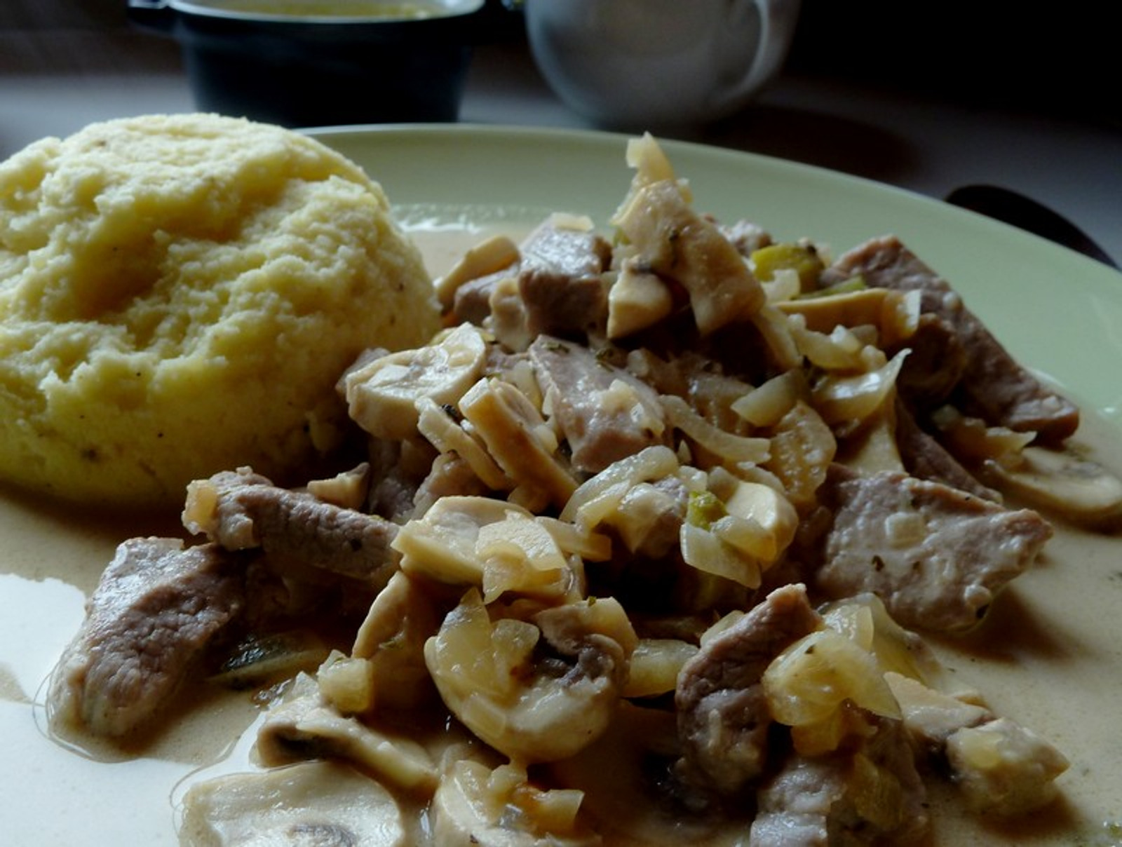 Svinjski file a la Stroganoff
