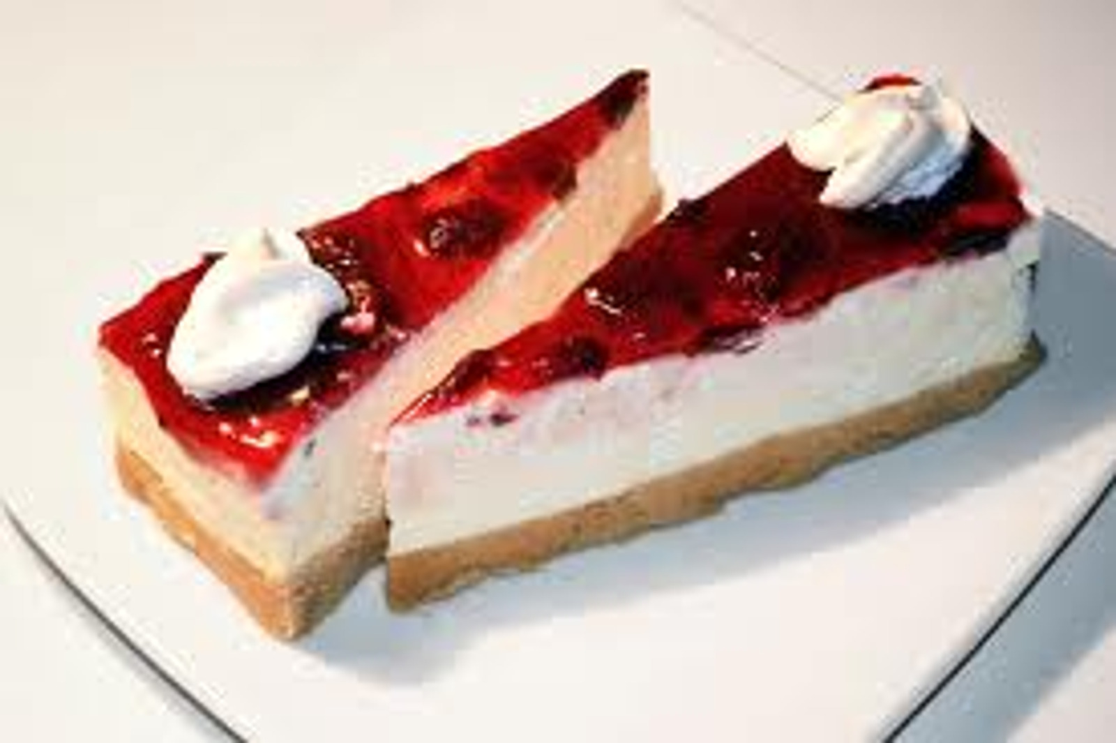 Cheesecake sa šumskim voćem