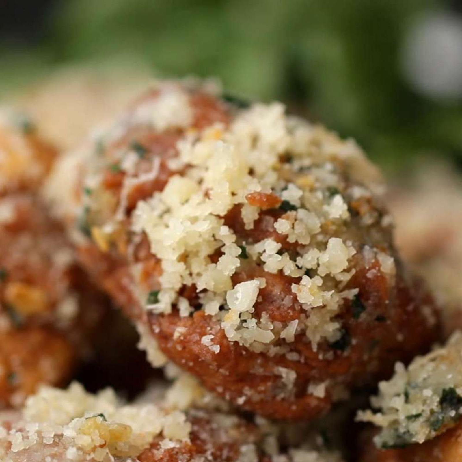 "Garlic Parmesan Chicken Poppers"