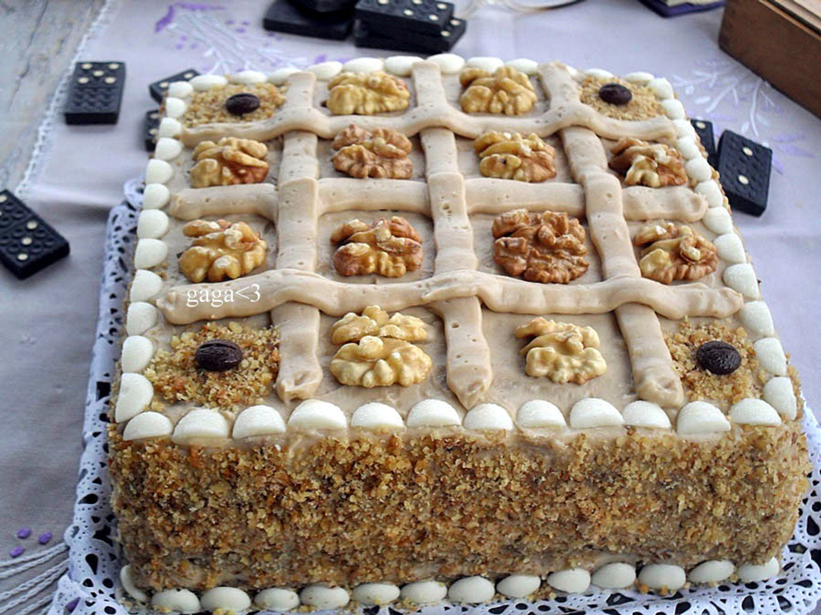 Moka torta sa orasima i rumom
