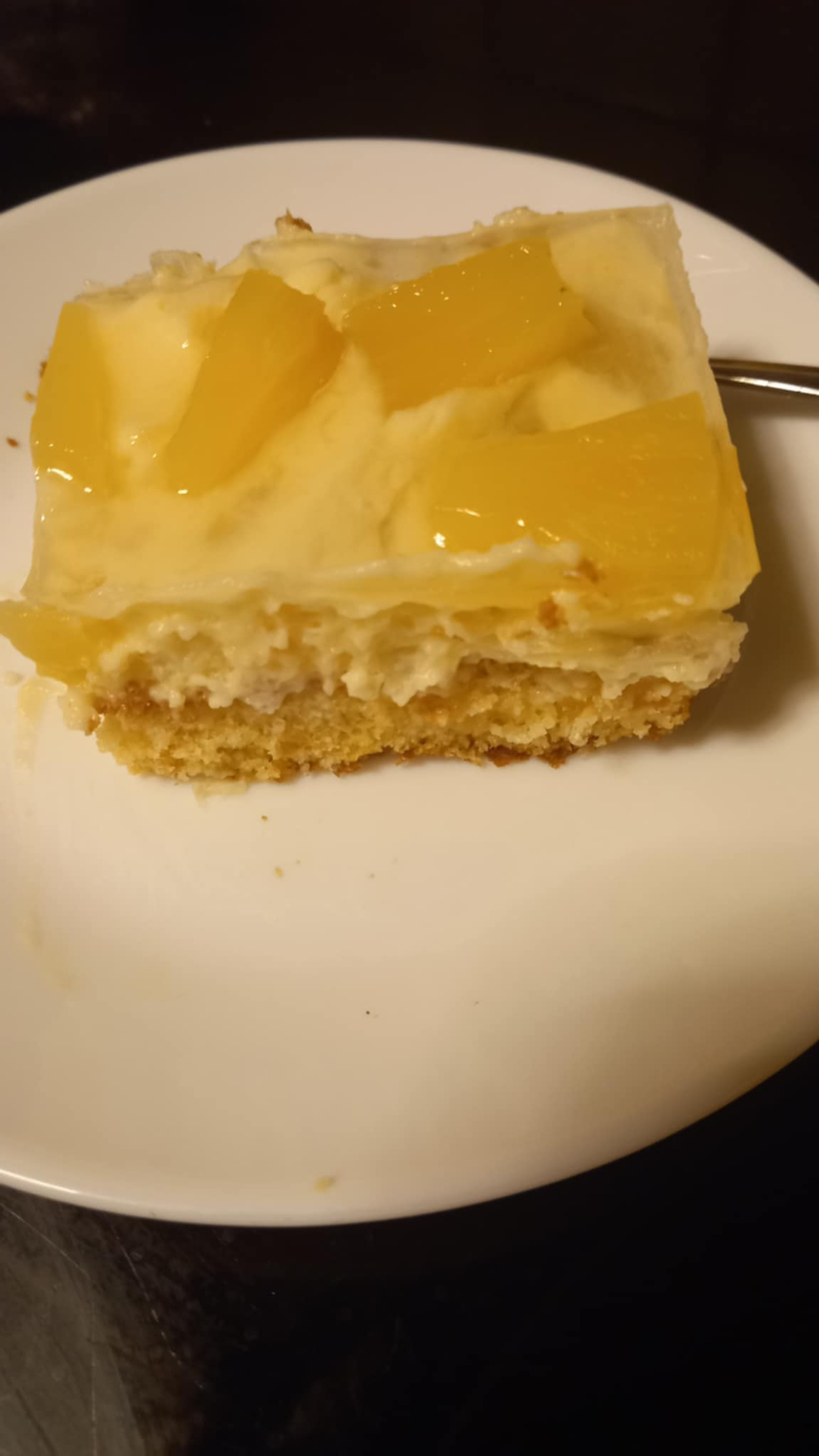 Ananas pod staklom