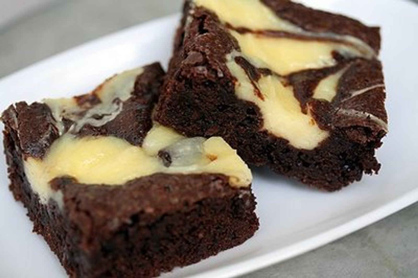 Cheesecake brownies