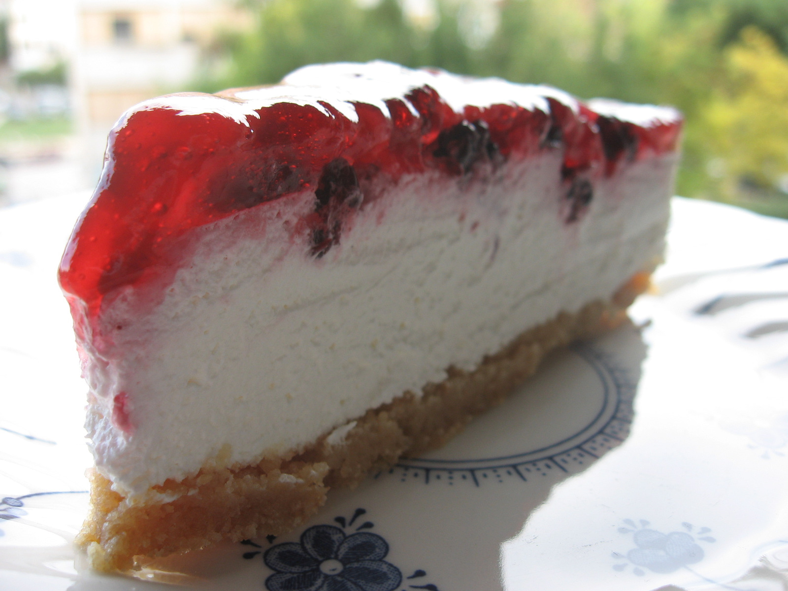 Lašlagona olitiga Torta od jogurta, vrhnja i voća