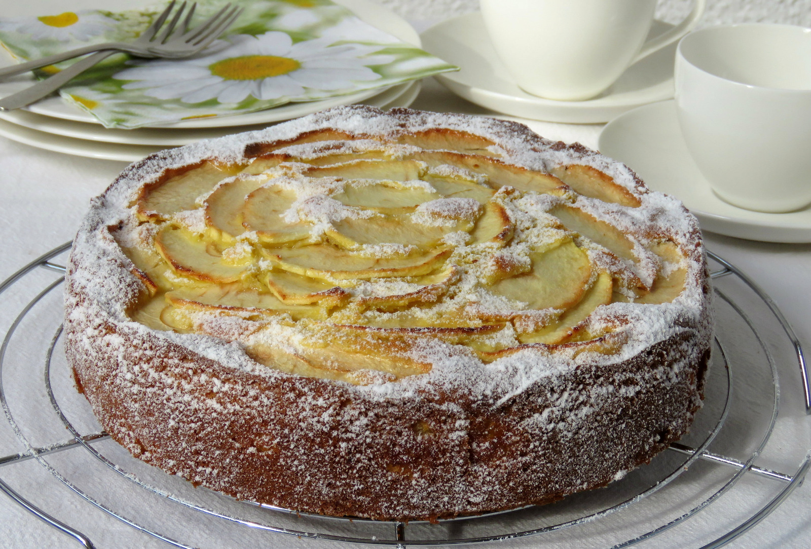 Torta sa jabukama i mascarponeom