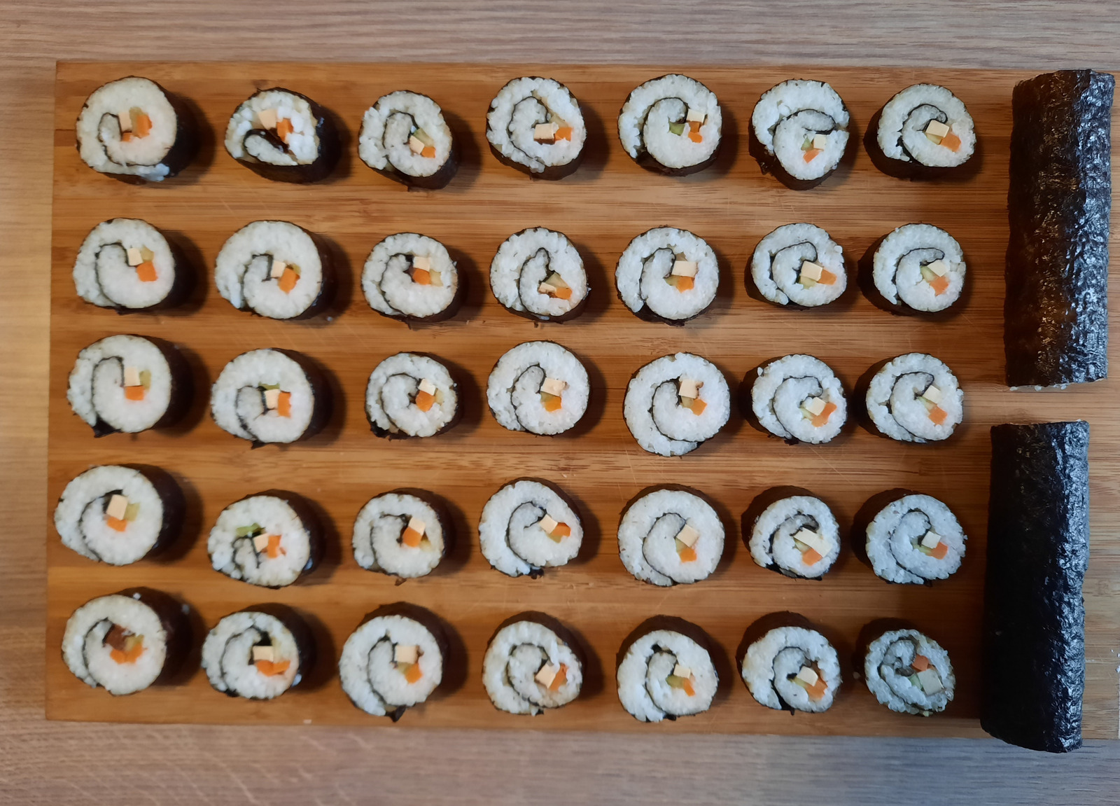 Sushi serving