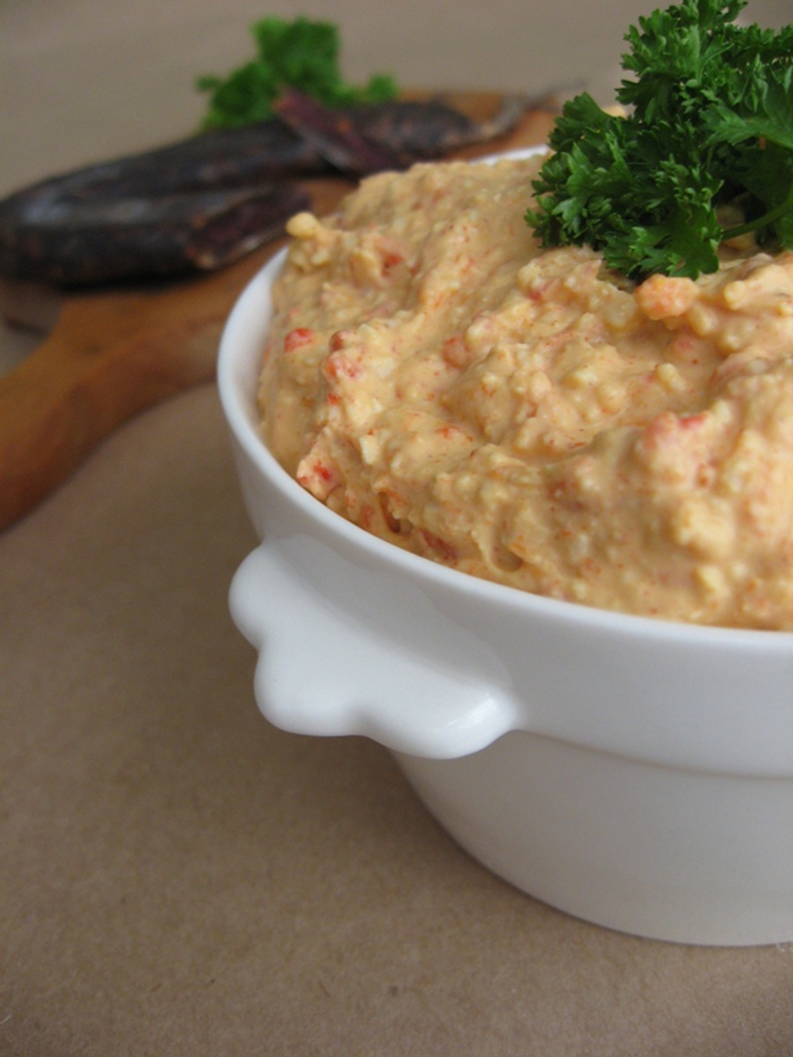 URNEBES SALATA