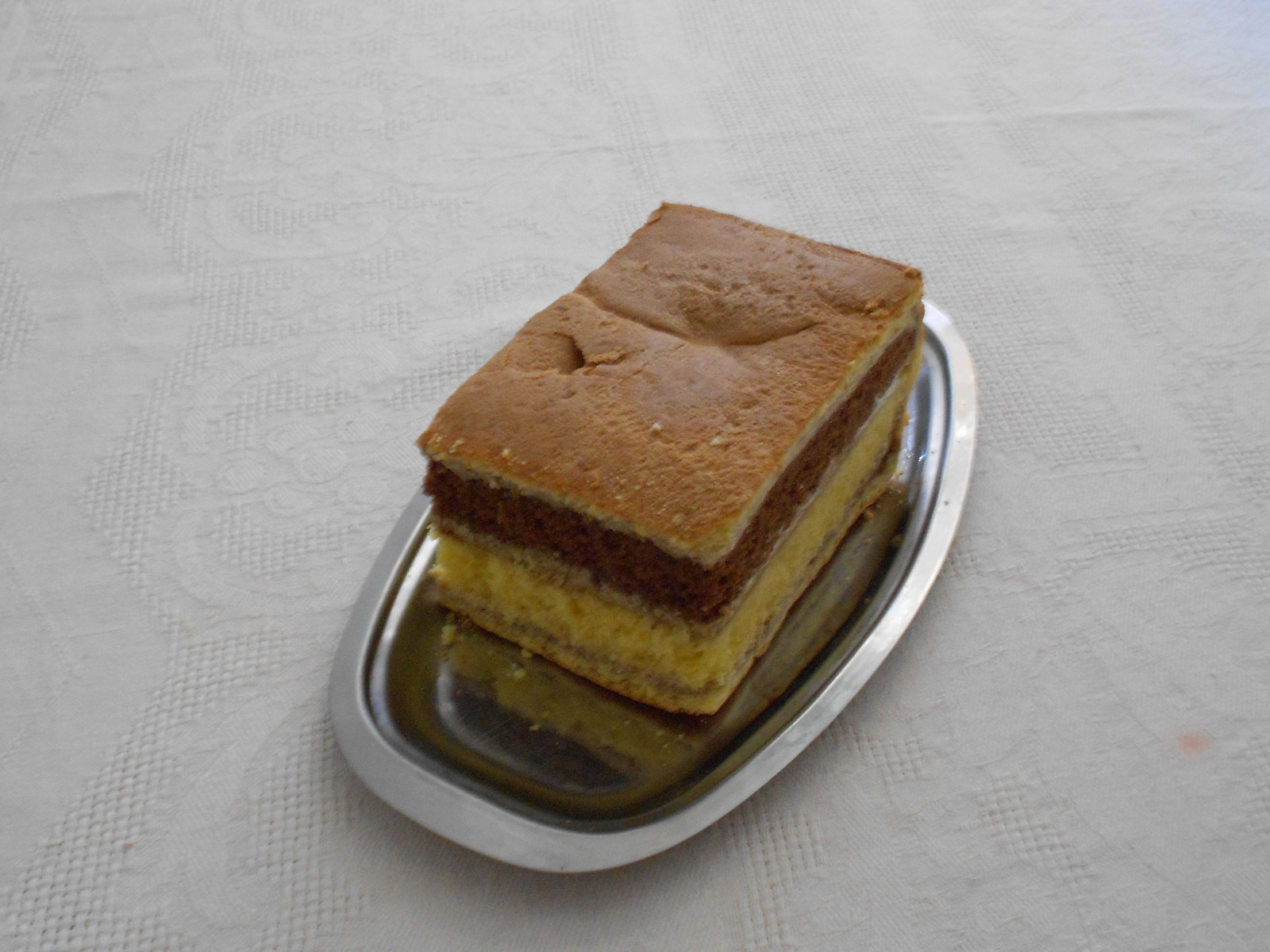 Biskvitna orehnjača