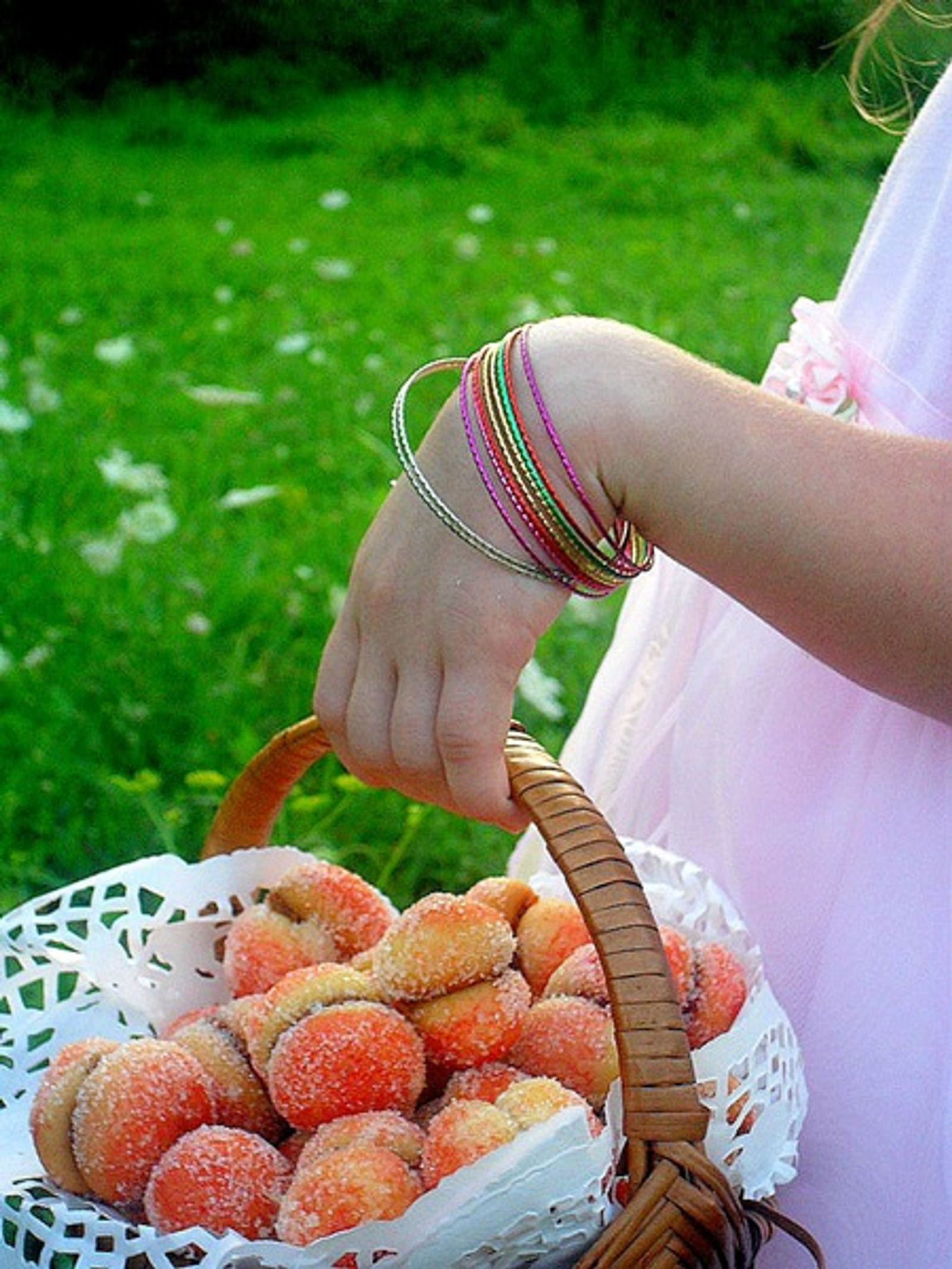Brale se breskvice.... tete Zorice