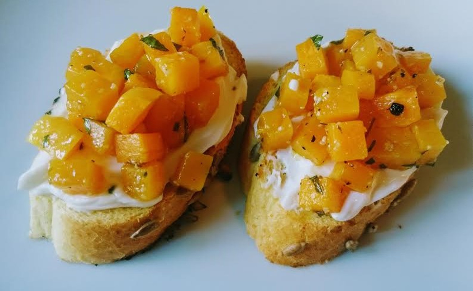 Jesenske bruschette