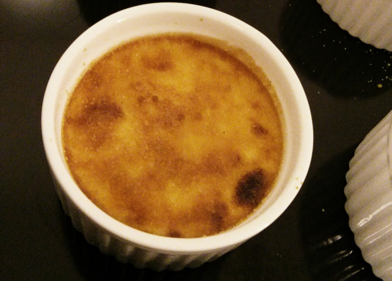 Creme brulee (Crème brûlée)