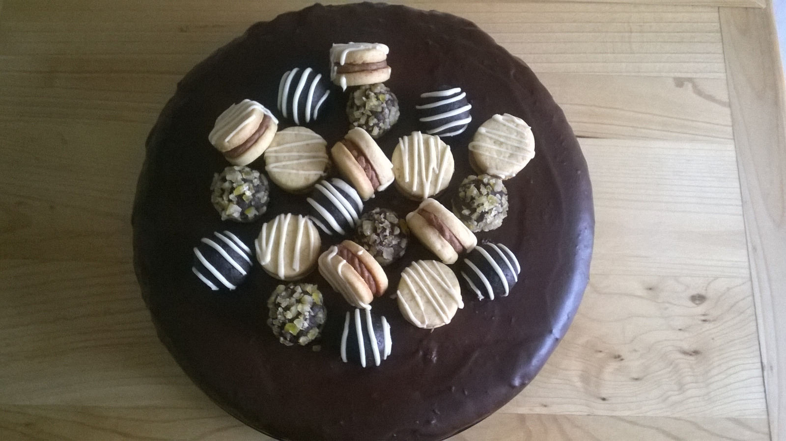 Kakao torta s narančama i čokoladom