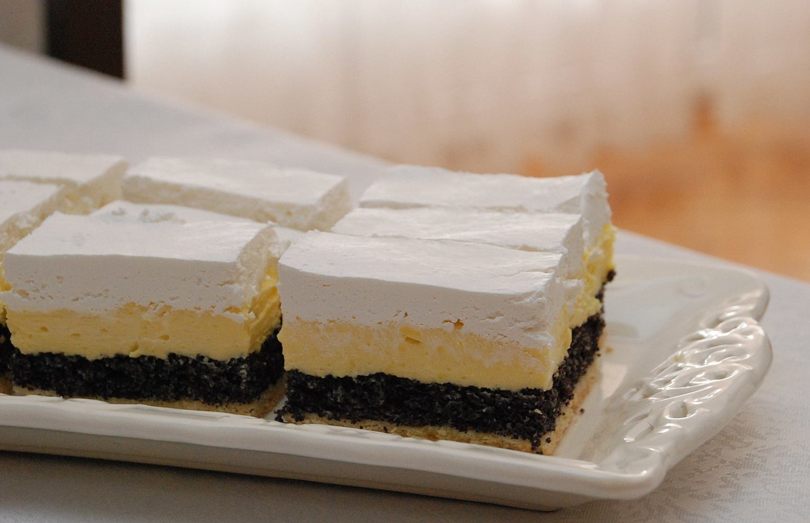 Poppy Cake