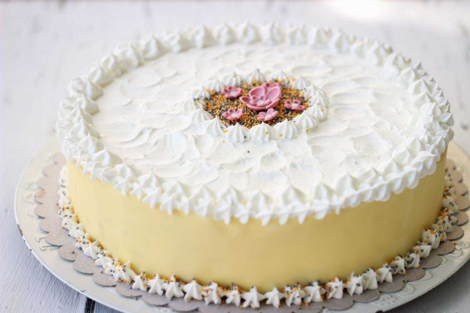 Parfe torta od lješnjaka i bijele čokolade