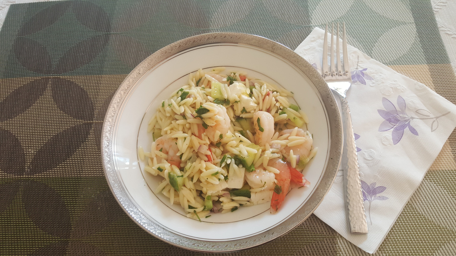 Salata sa orzo pastom i gamborima