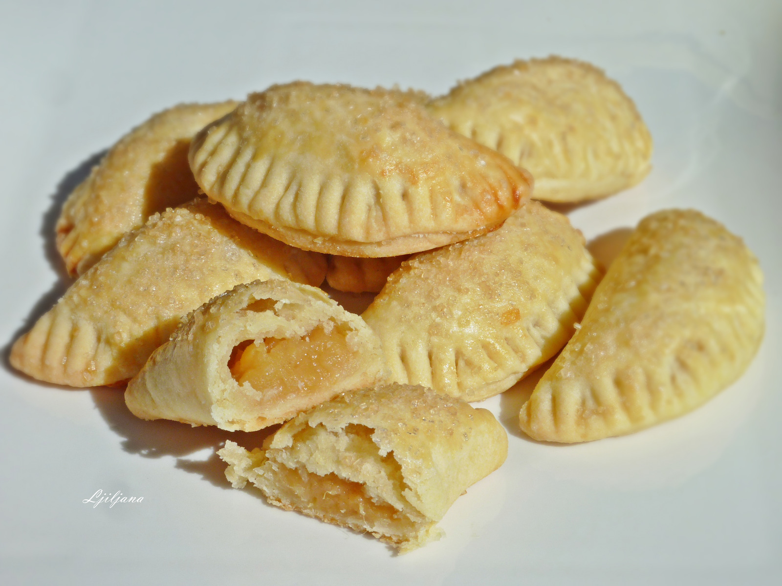 Apple empanadas / jastučići s nadjevom od jabuka