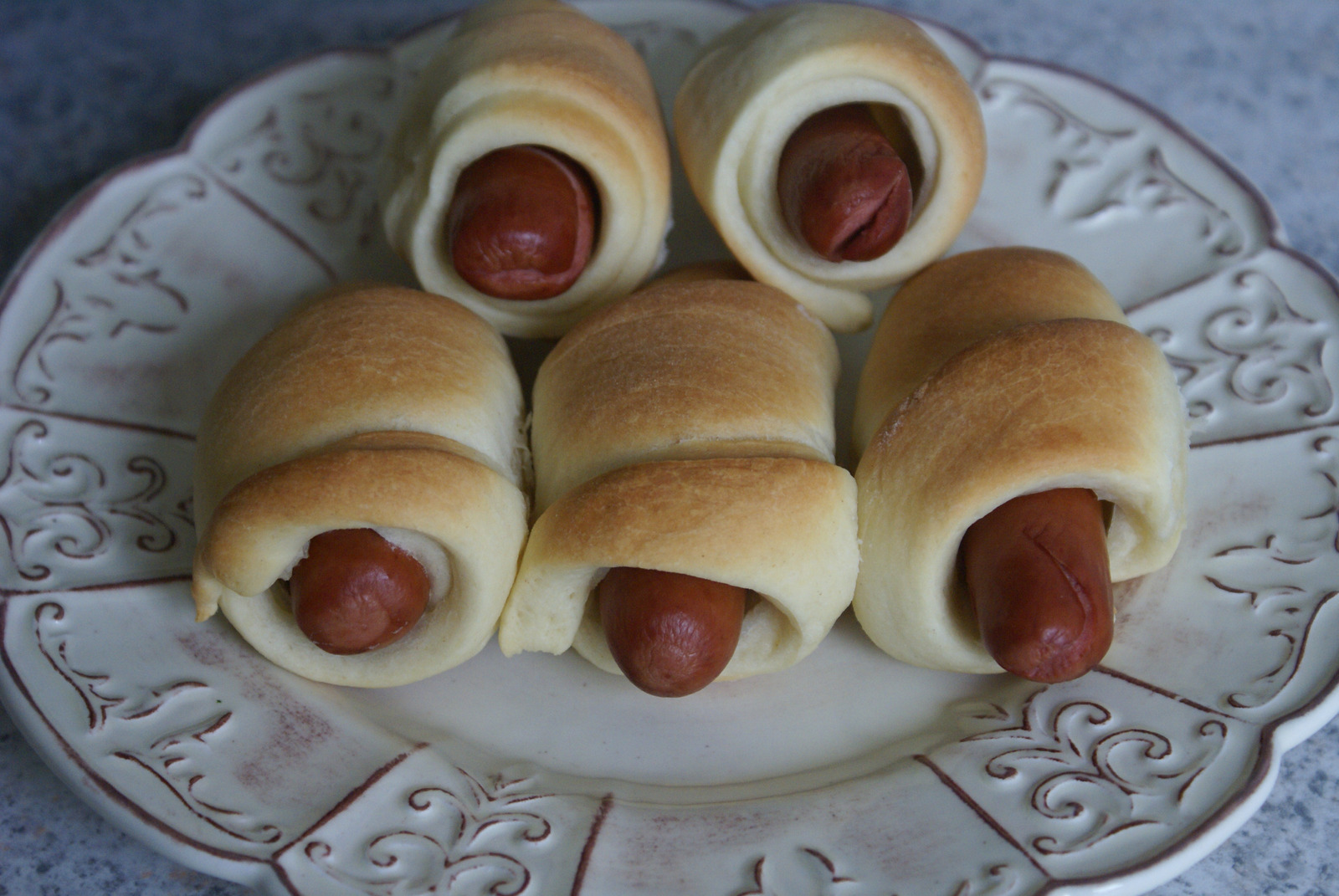 Peciva sa hrenovkama (Pølsehorn) Danski recept