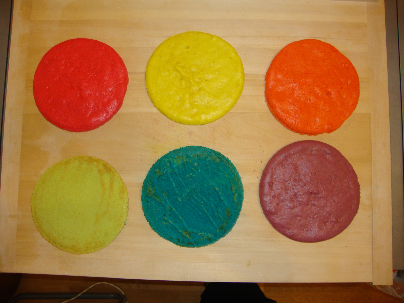 Biskviti za rainbow cake