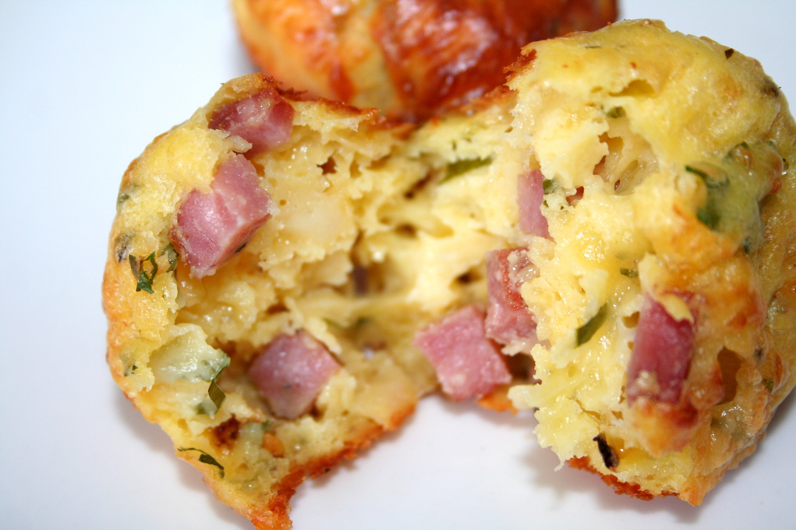 Mini pizza cheese puffs