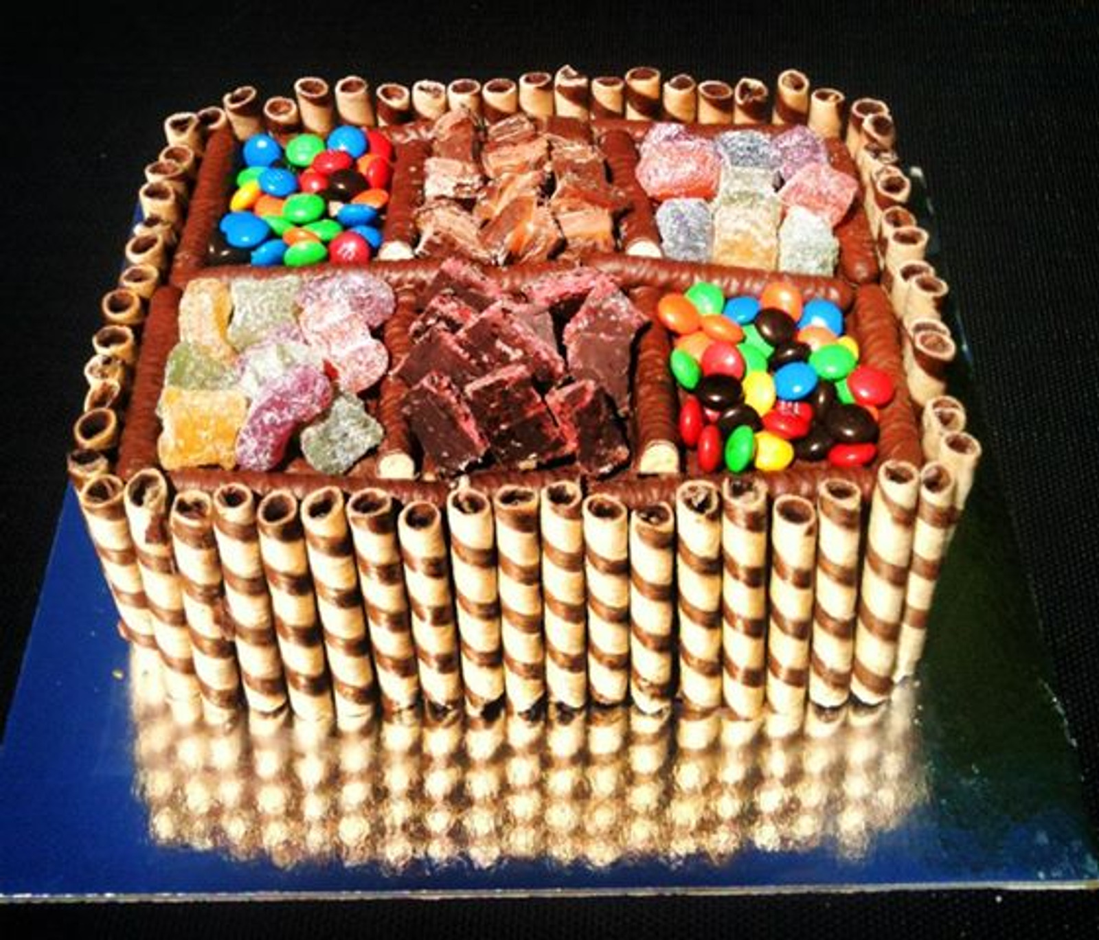 TOrta s ljesnjacima i karamelom od Mily i ideja za ukrasavanje od AlexBoo