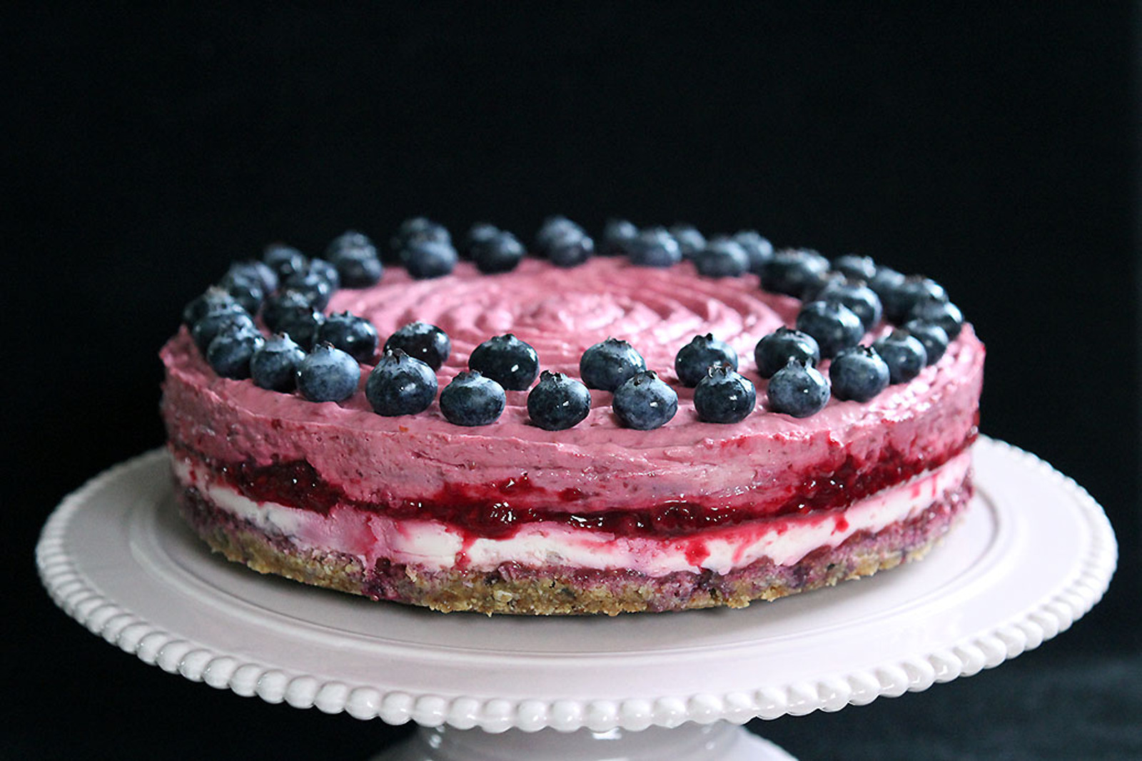 Torta sa šumskim voćem - bez brašna i šećera | adisa