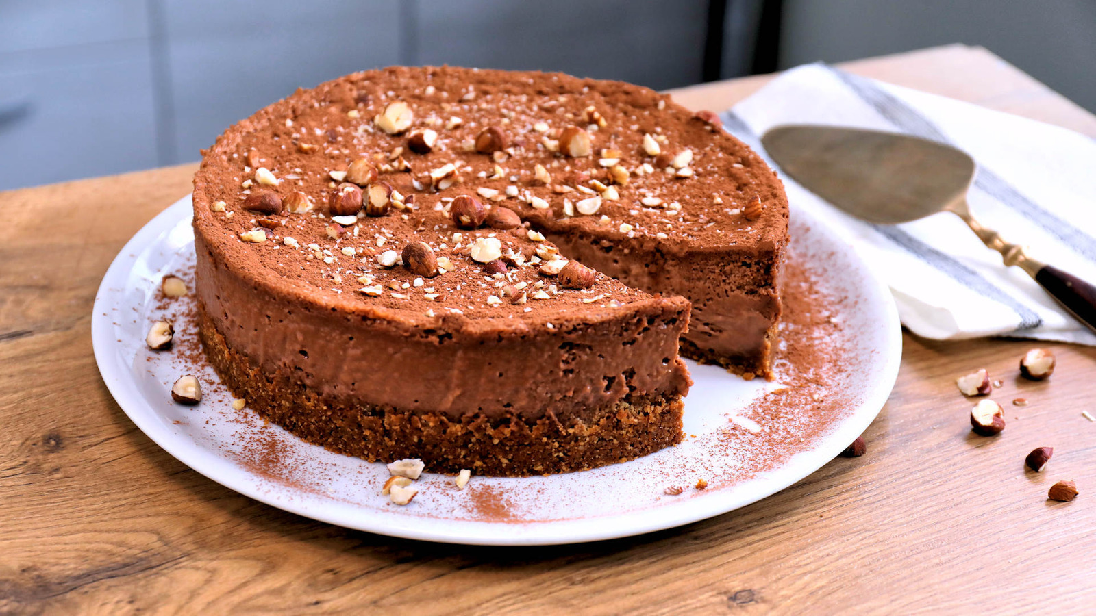 Cheesecake sa čokoladom i lešnicima