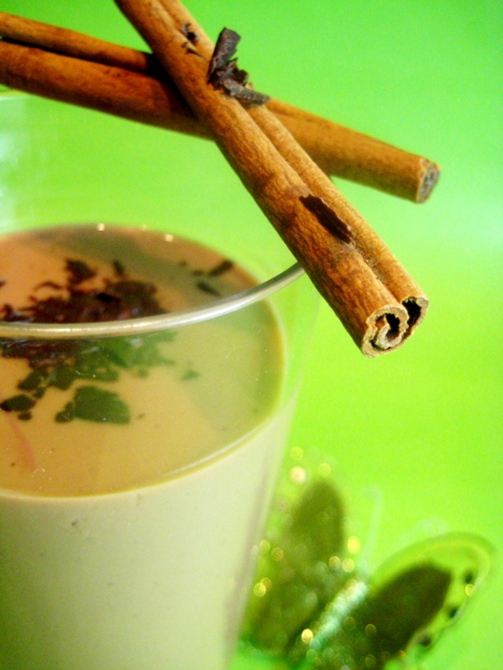 Lassi s cimetom