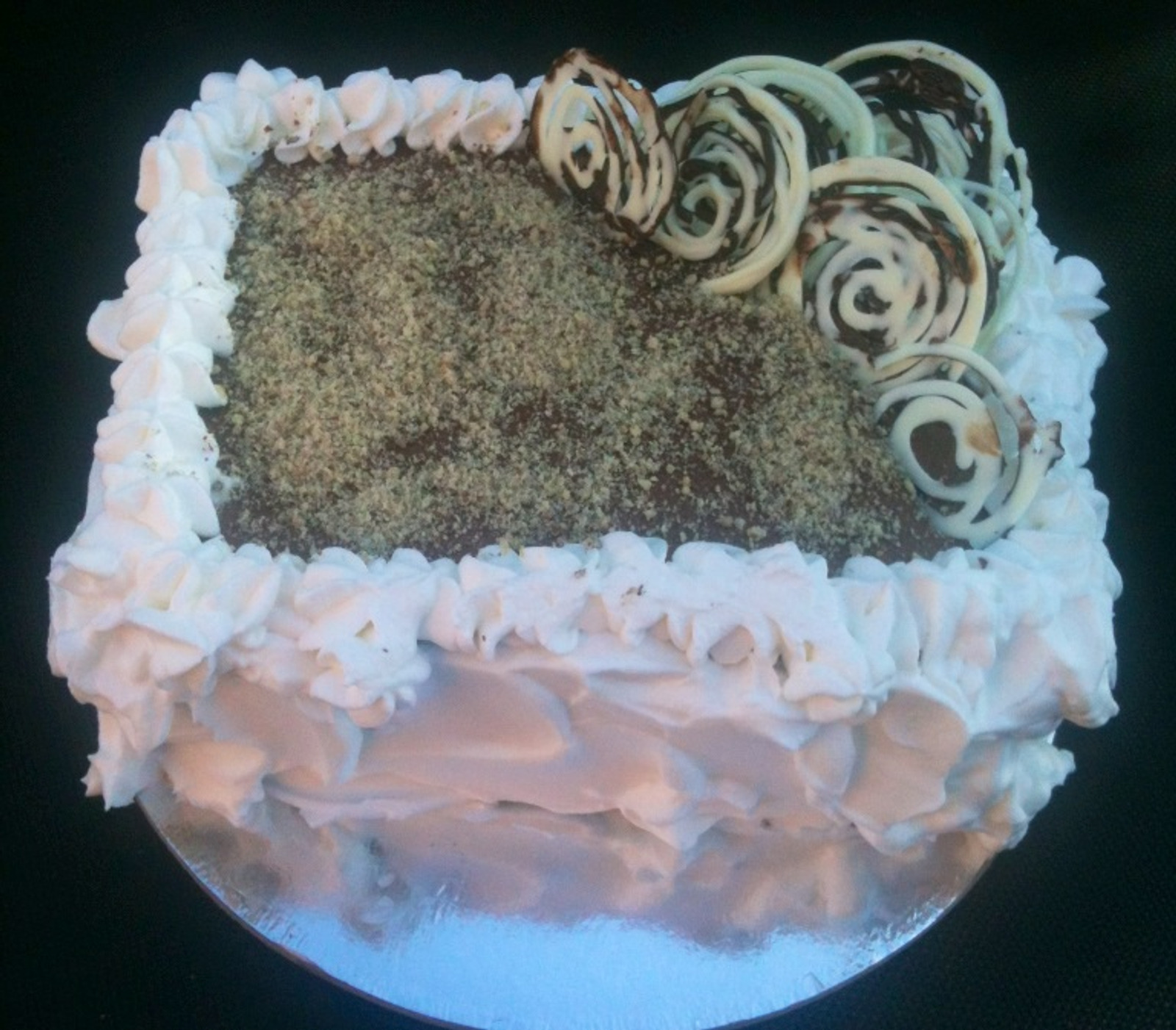 Torta s ljesnjacima i karamelom by Mily