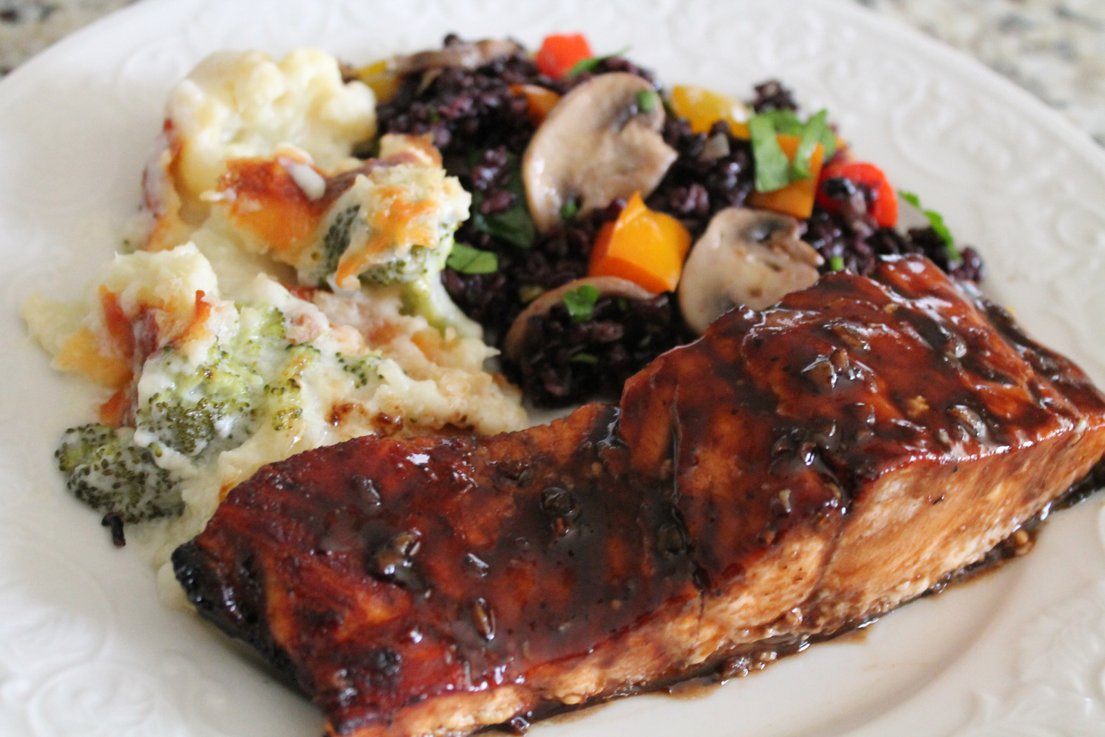Glazirani losos sa medom i balsamic octom