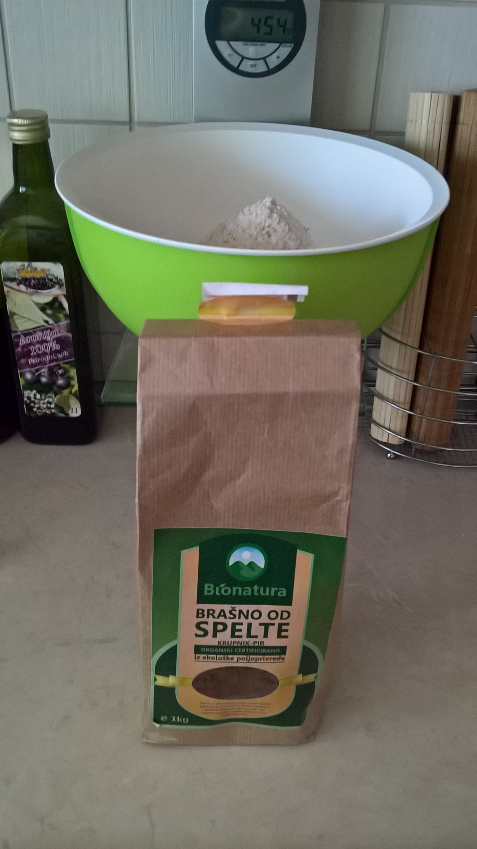 Beskvasni hljeb od spelte (krupnika, pira)