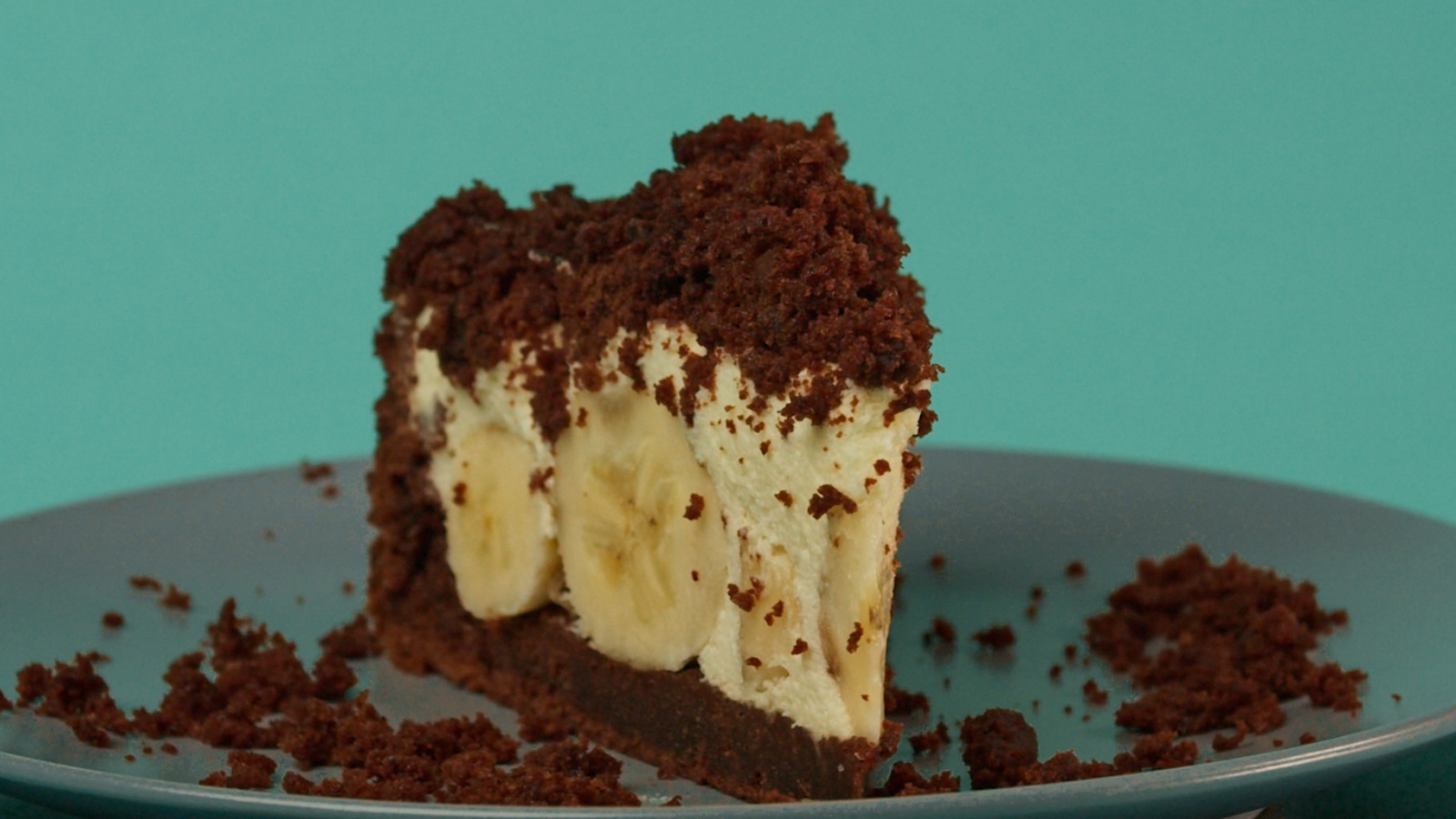 Čupavi tiramisu kolač s bananama