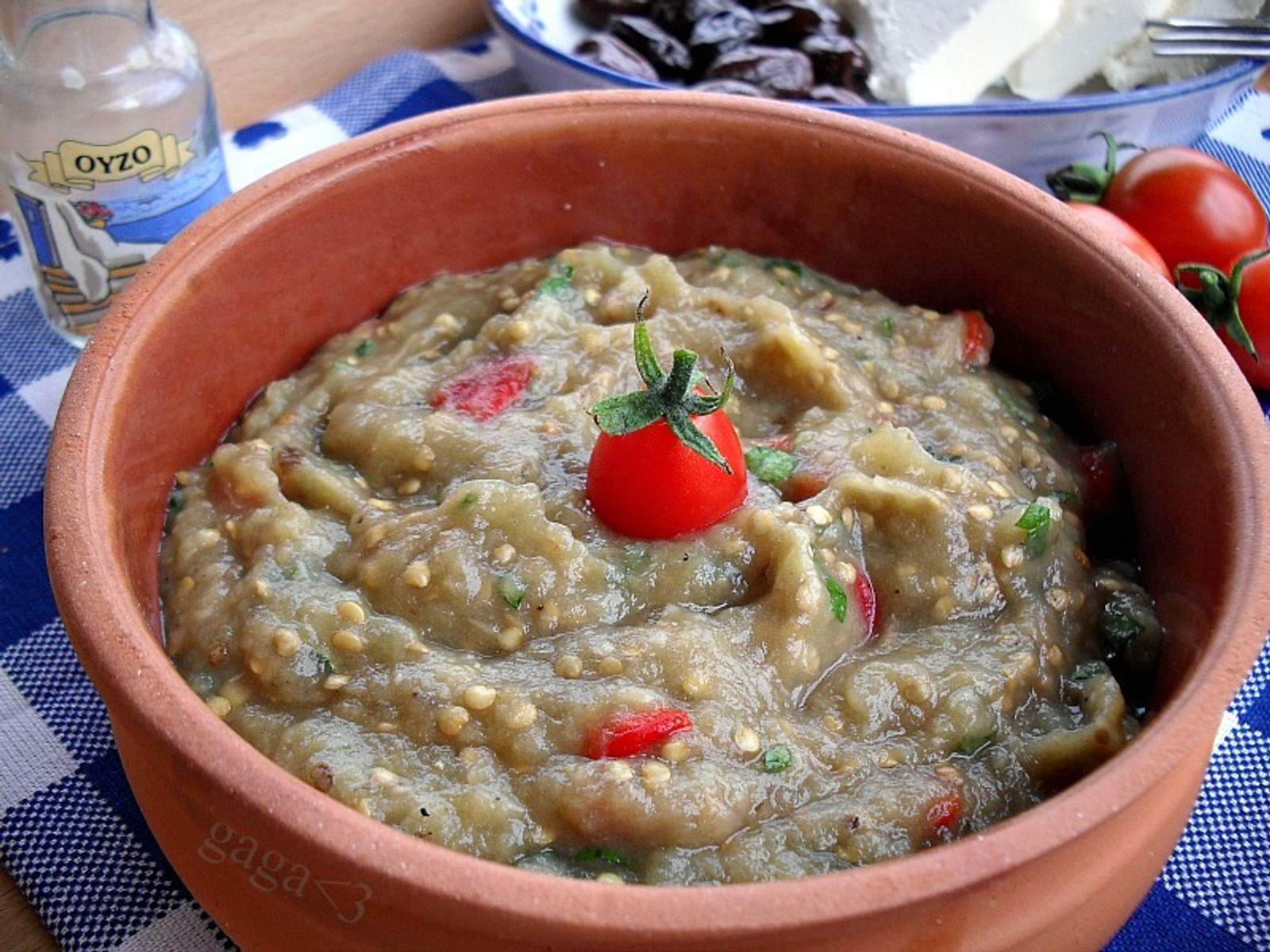 Grčka melitzano salata