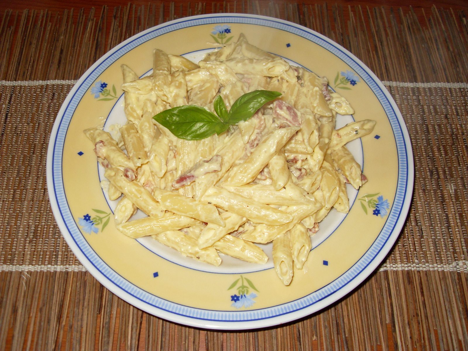 Penne alla carbonara