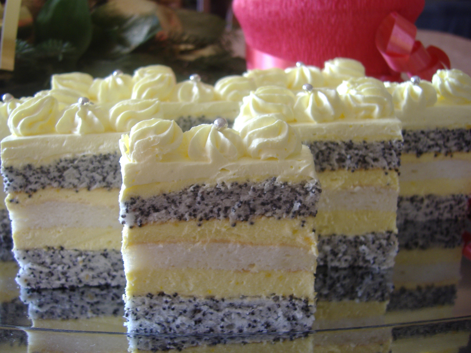Kremaste mak kocke