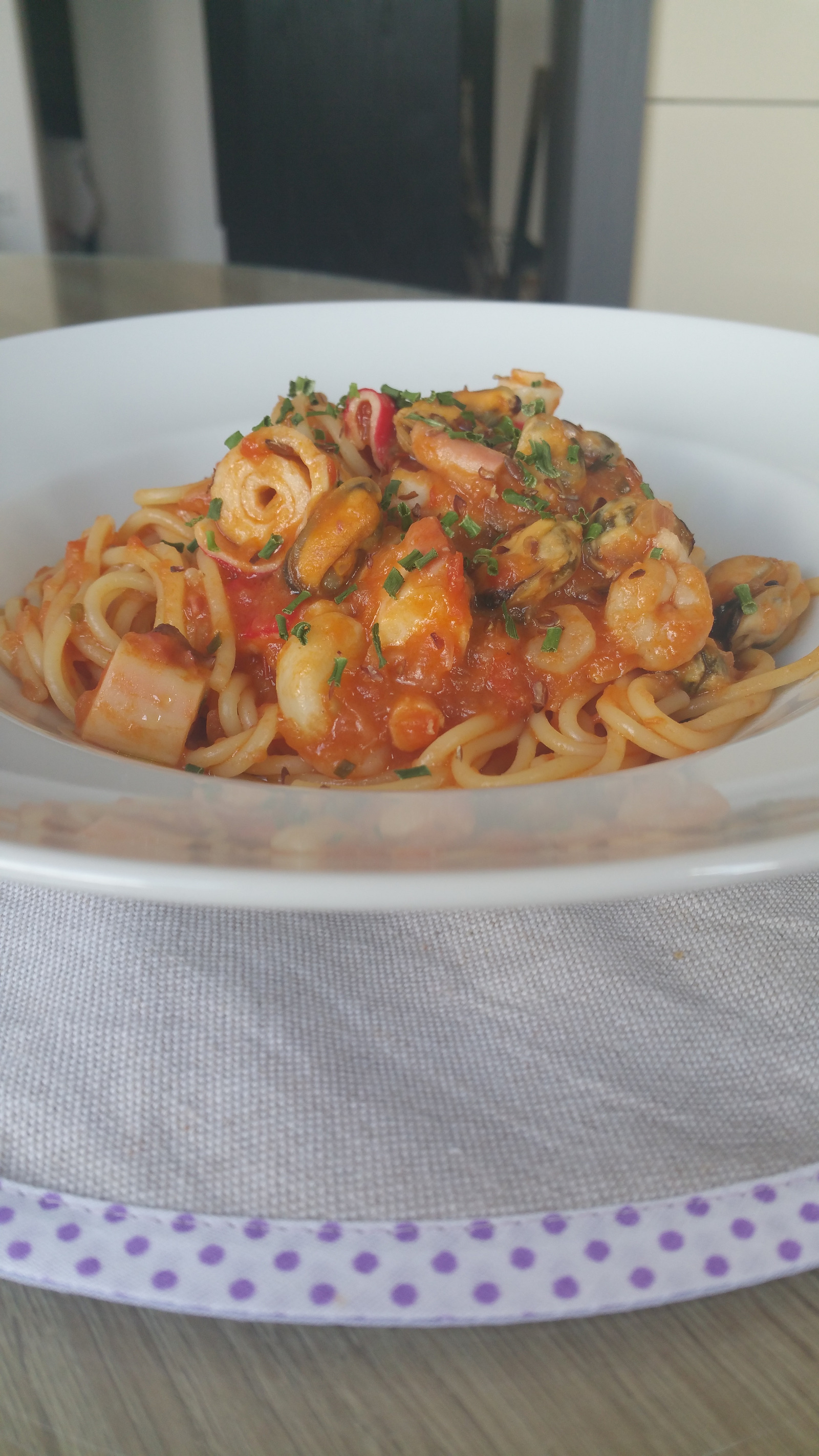 Spaghetti s plodovima mora