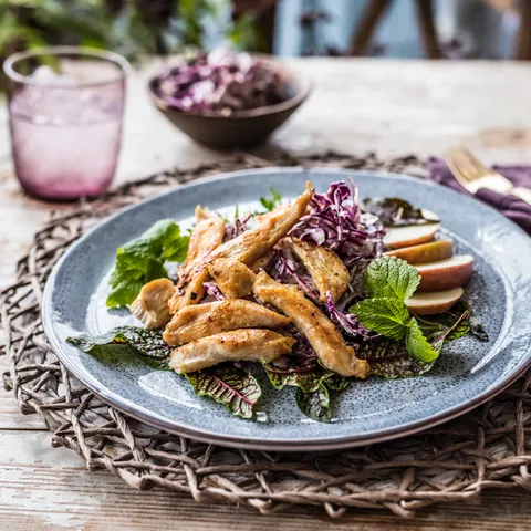 Salata s piletinom i jogurtom