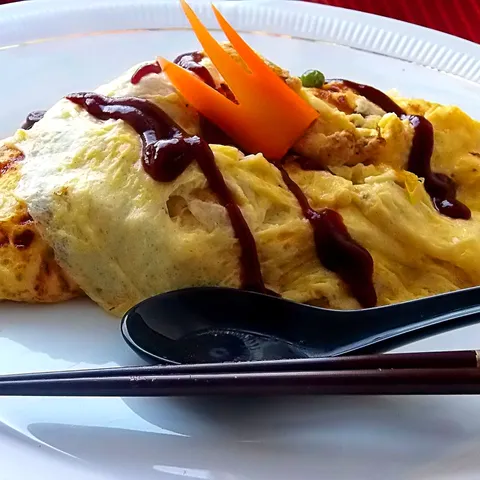 Omurice(japanski omlet s rižom i piletinom)