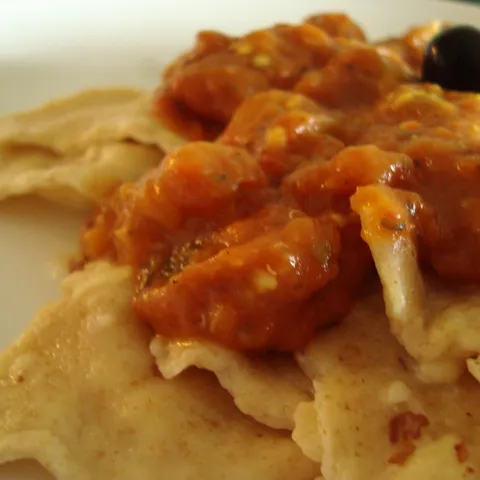 Ravioli sa sirom i bademima