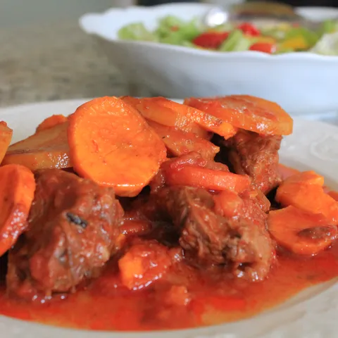Gvedina u umaku zapecena sa krumpirom