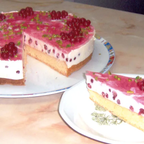Mascarpone torta sa ribizlama