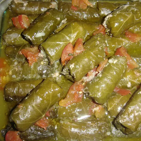 “Sarme od lisca vinove loze”- sa mesom