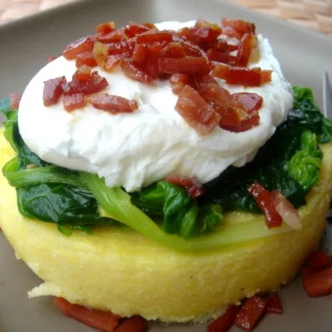 Egg Benedict (american cuisine by Tracy)
